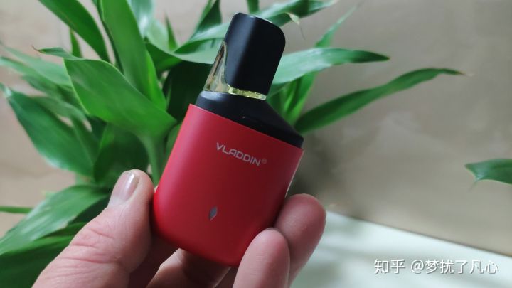 随时随地,想来就来一口的瓦拉丁即抛型雾化棒和电子雾化烟套装横向评测(图17)